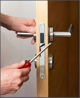Phoenix Locksmith Store Phoenix, AZ 602-687-4407 - 4-new-locksmith-install